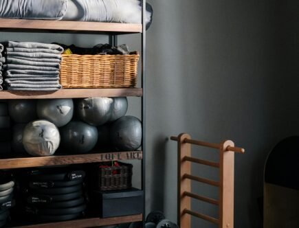 pexels cottonbro 4327024